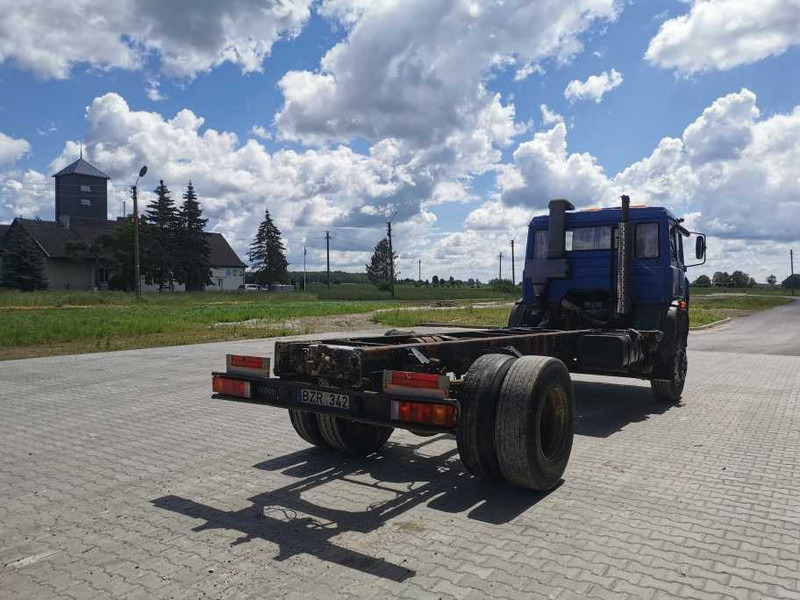 Iveco Magirus 190-26 water cooling chassis truck - Kamion sa golom šasijom i zatvorenom kabinom: slika 3 Iveco Magirus 190-26 water cooling chassis truck - Kamion sa golom šasijom i zatvorenom kabinom: slika 3