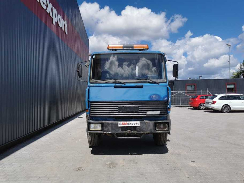 Kamion sa golom šasijom i zatvorenom kabinom Iveco Magirus 190-26 water cooling chassis truck: slika 7