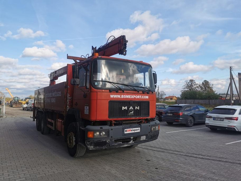 MAN 25.422 6x4 full spring - Kamion sa tovarnim sandukom: slika 4 MAN 25.422 6x4 full spring - Kamion sa tovarnim sandukom: slika 4