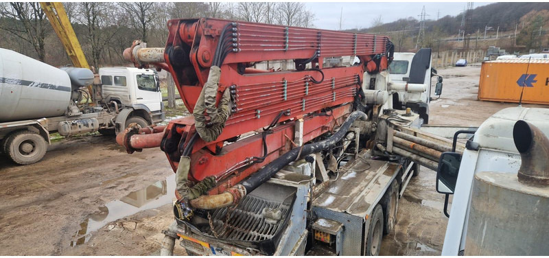 Renault Kerax 420 + COIME PDF 33.5 E - Auto pumpa za beton: slika 5 Renault Kerax 420 + COIME PDF 33.5 E - Auto pumpa za beton: slika 5