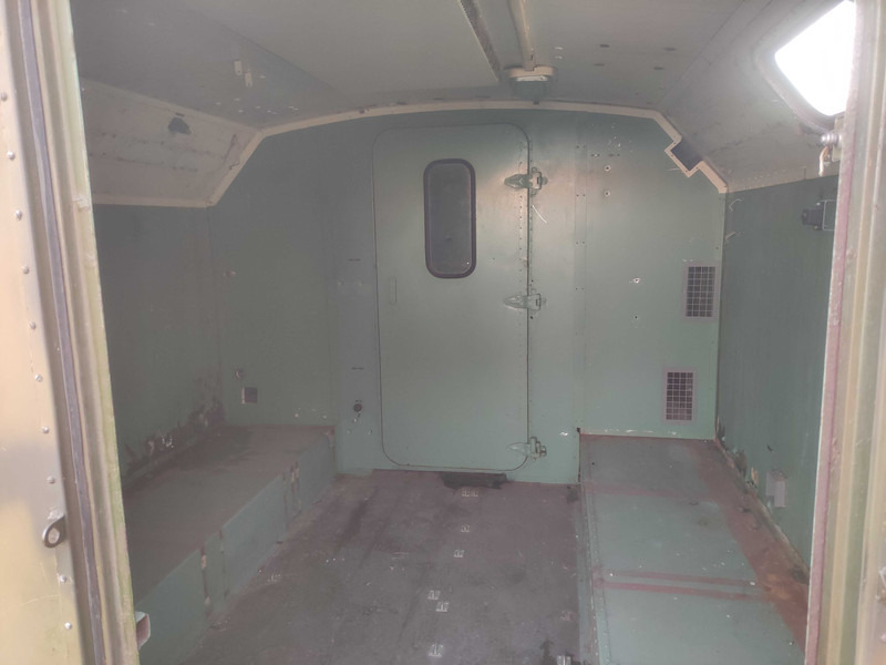 Liebherr Ural 4320 isothermical box isothermal body - Rezervni deo za Kamion: slika 5 Liebherr Ural 4320 isothermical box isothermal body - Rezervni deo za Kamion: slika 5