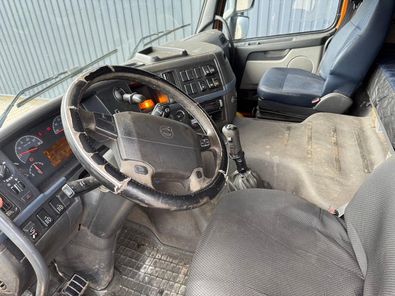 Volvo FM 440, 6x4, spring/spring, manual gearbox - Kamion za prevoz kontejnera/ Kamion sa promenjivim sandukom: slika 5 Volvo FM 440, 6x4, spring/spring, manual gearbox - Kamion za prevoz kontejnera/ Kamion sa promenjivim sandukom: slika 5