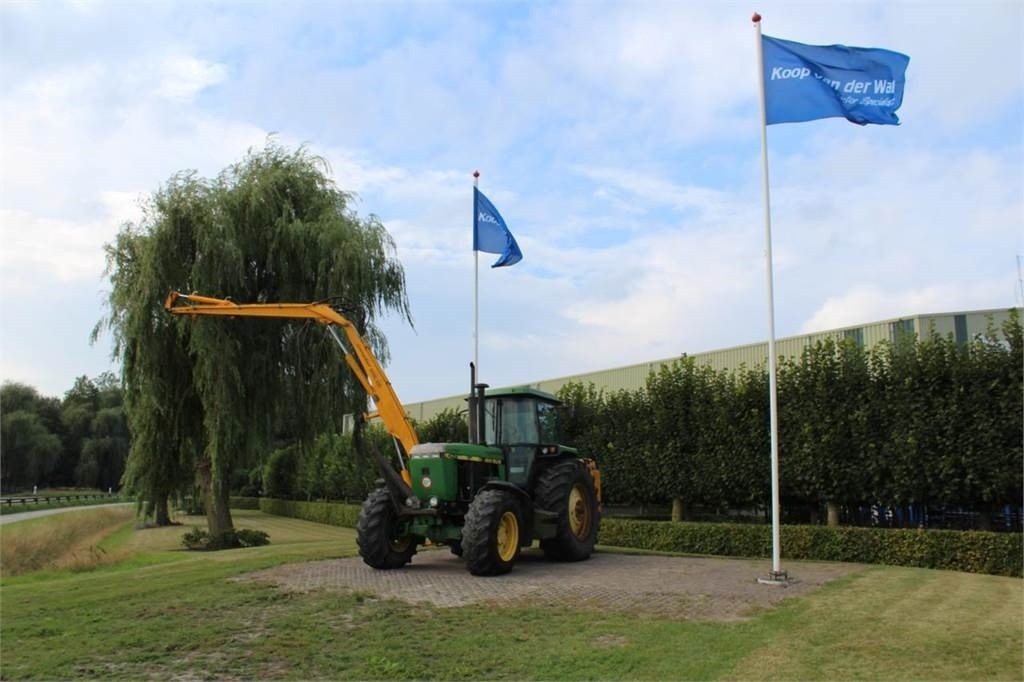 John Deere 4055 - Traktor: slika 1 John Deere 4055 - Traktor: slika 1