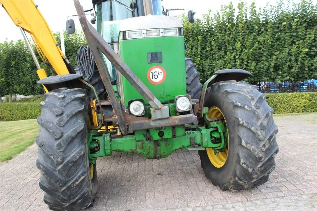 John Deere 4055 - Traktor: slika 3 John Deere 4055 - Traktor: slika 3