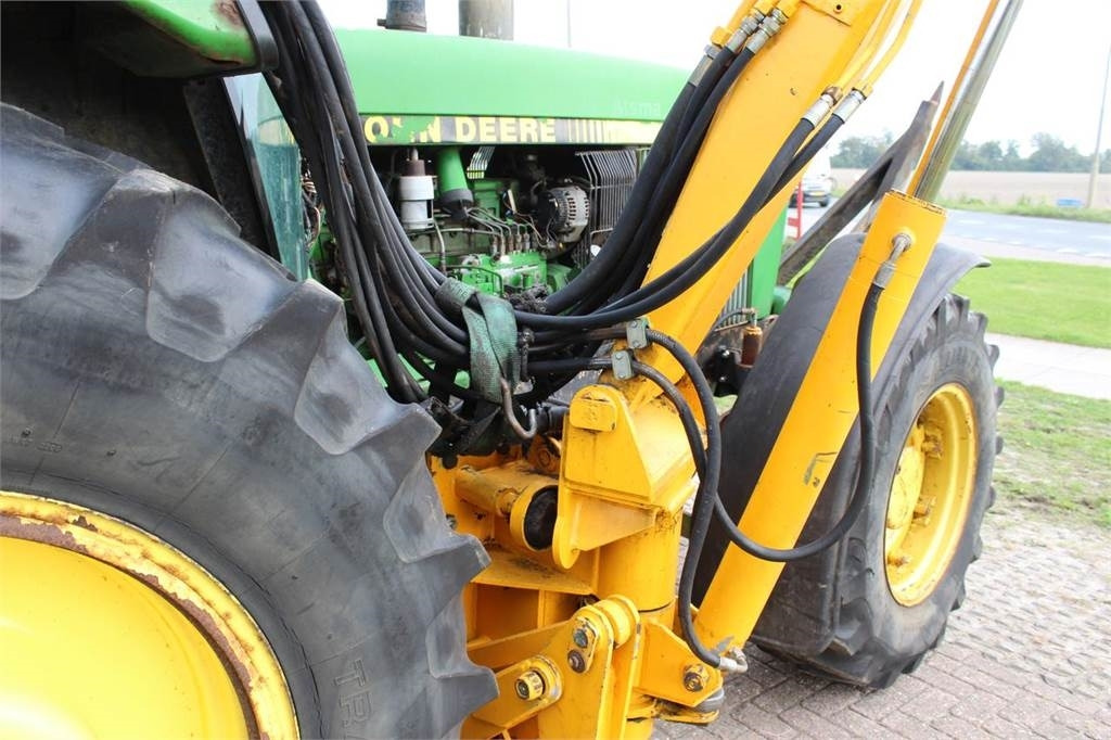 John Deere 4055 - Traktor: slika 5 John Deere 4055 - Traktor: slika 5
