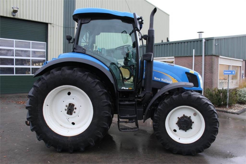 New Holland T6010 Plus - Traktor: slika 4 New Holland T6010 Plus - Traktor: slika 4