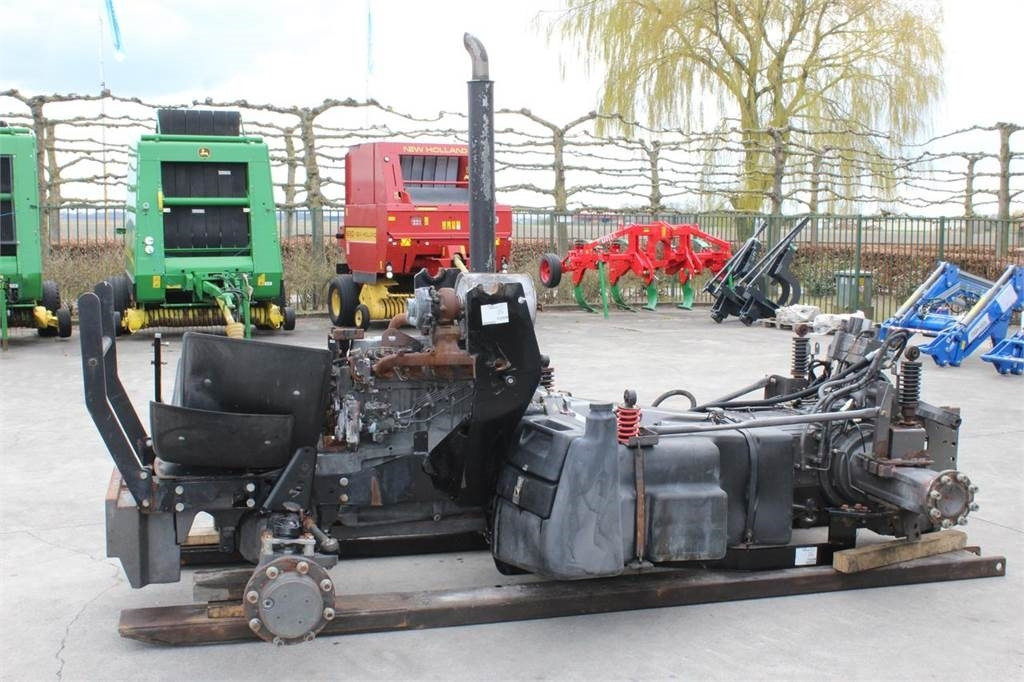 Renault Ares 626RZ - Traktor: slika 1 Renault Ares 626RZ - Traktor: slika 1