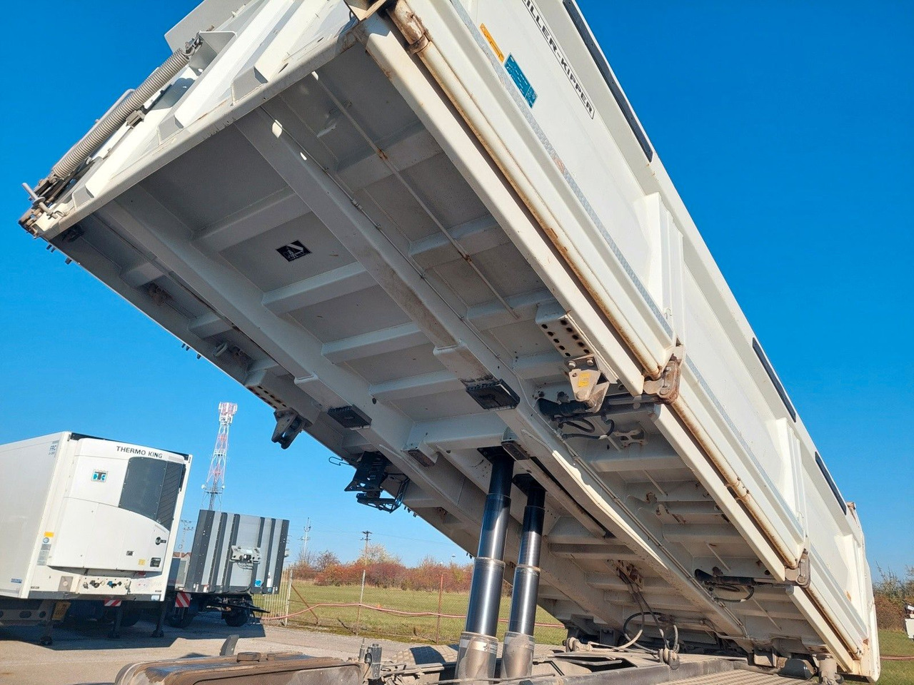 Iveco AD340X480 X-Way Bordmatic Meiller 8x4 - Istovarivač: slika 5 Iveco AD340X480 X-Way Bordmatic Meiller 8x4 - Istovarivač: slika 5