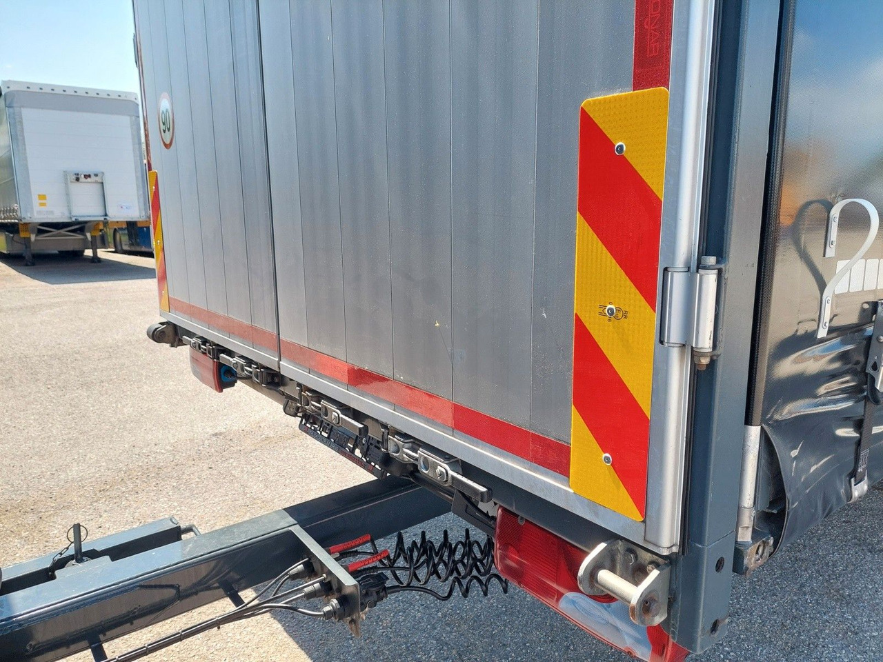 MAN TGL 12.250 BL 4x2 + Anhänger KONAR 38 Paletten - Kamion sa ceradom: slika 5 MAN TGL 12.250 BL 4x2 + Anhänger KONAR 38 Paletten - Kamion sa ceradom: slika 5