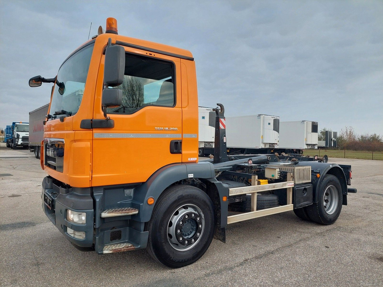 MAN TGM 18.290 4X2 BB - Kamion sa hidrauličnom kukom: slika 5 MAN TGM 18.290 4X2 BB - Kamion sa hidrauličnom kukom: slika 5