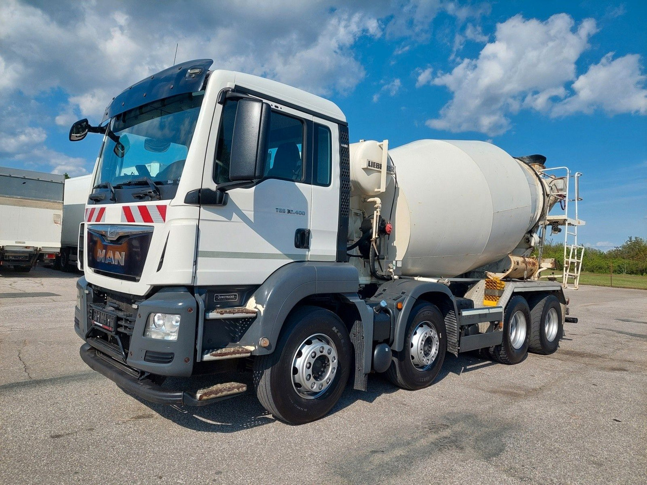 MAN TGS 32.400 8X4 BB Liebherr 9 m³ - Mikser za beton: slika 1 MAN TGS 32.400 8X4 BB Liebherr 9 m³ - Mikser za beton: slika 1