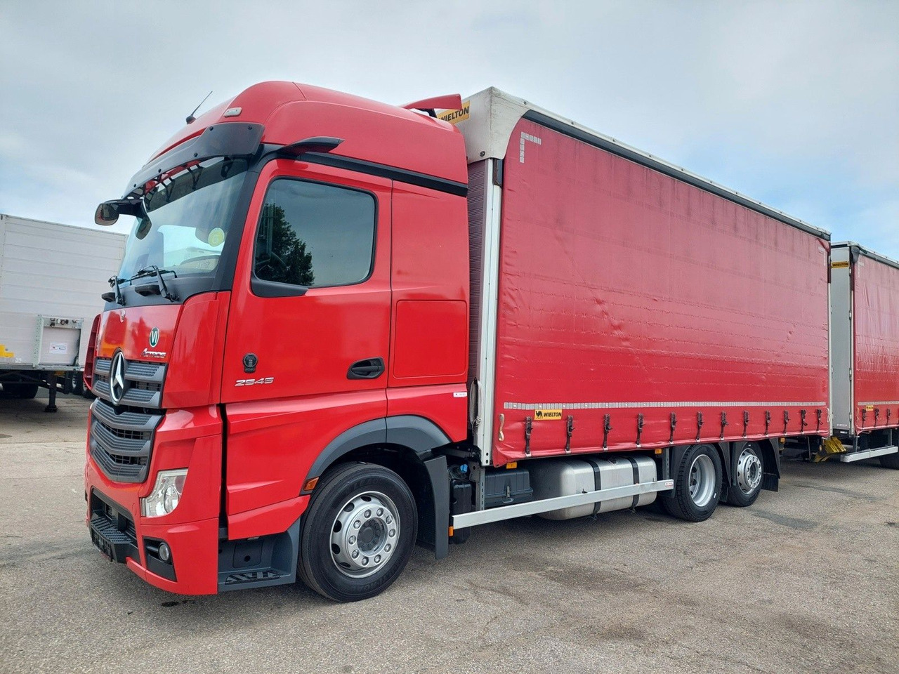 Mercedes-Benz Actros 2545 L/NR 6x2 + Wielton PC2K Durchbar - Kamion sa ceradom: slika 5 Mercedes-Benz Actros 2545 L/NR 6x2 + Wielton PC2K Durchbar - Kamion sa ceradom: slika 5