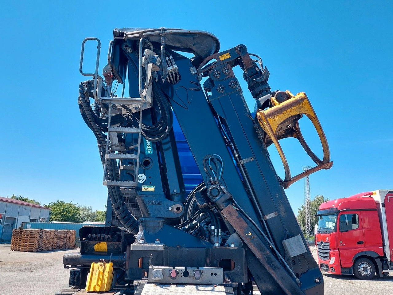 MAN TG3 33.510 6X6 BL KRAN LANGHOLZ Kesla 2117ZT94 - Tegljač: slika 5 MAN TG3 33.510 6X6 BL KRAN LANGHOLZ Kesla 2117ZT94 - Tegljač: slika 5