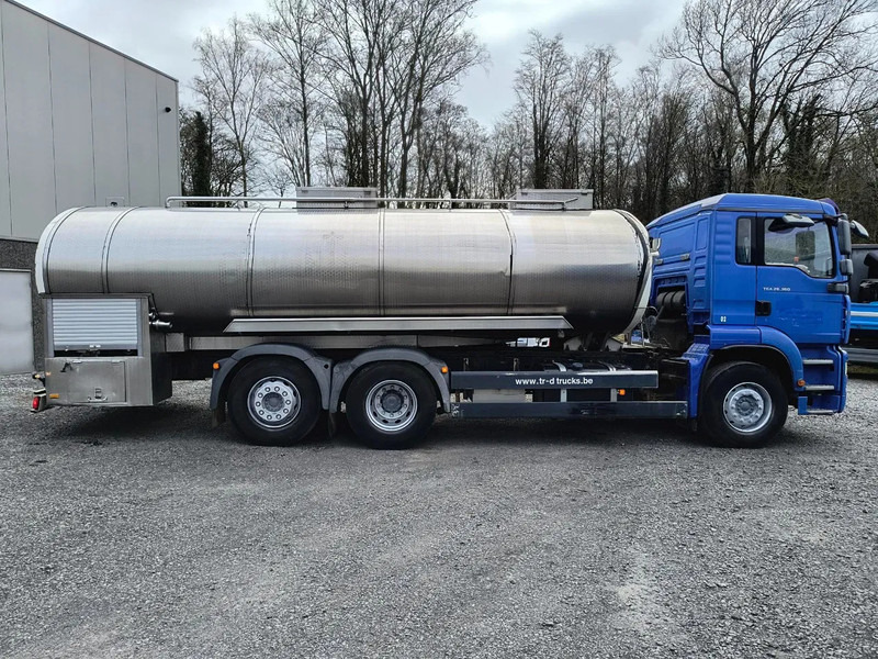 MAN TGA 26.360 INSULATED INOX TANK - 2 COMP - AIRCO - LIFT/STEERING AXLE - Kamion cisterna: slika 4 MAN TGA 26.360 INSULATED INOX TANK - 2 COMP - AIRCO - LIFT/STEERING AXLE - Kamion cisterna: slika 4