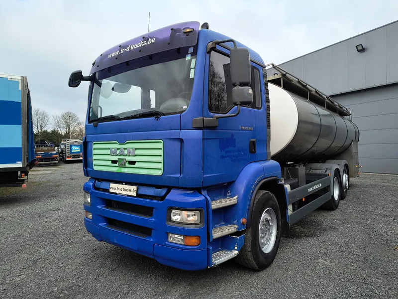 MAN TGA 26.360 INSULATED INOX TANK - 2 COMP - AIRCO - LIFT/STEERING AXLE - Kamion cisterna: slika 1 MAN TGA 26.360 INSULATED INOX TANK - 2 COMP - AIRCO - LIFT/STEERING AXLE - Kamion cisterna: slika 1