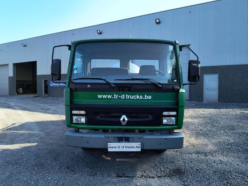 Renault Midliner S135 - ONLY 54 400KM - SMALL TANK 3680L INSULATED INOX - Kamion cisterna: slika 2 Renault Midliner S135 - ONLY 54 400KM - SMALL TANK 3680L INSULATED INOX - Kamion cisterna: slika 2