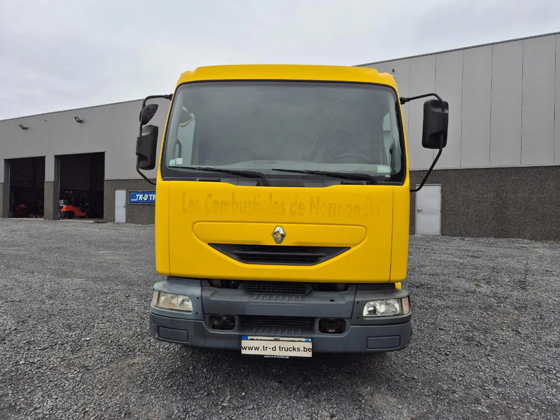 Renault Midlum 220 10500L FUEL / CARBURANT - 4 COMP/A LAMES - Kamion cisterna: slika 2 Renault Midlum 220 10500L FUEL / CARBURANT - 4 COMP/A LAMES - Kamion cisterna: slika 2