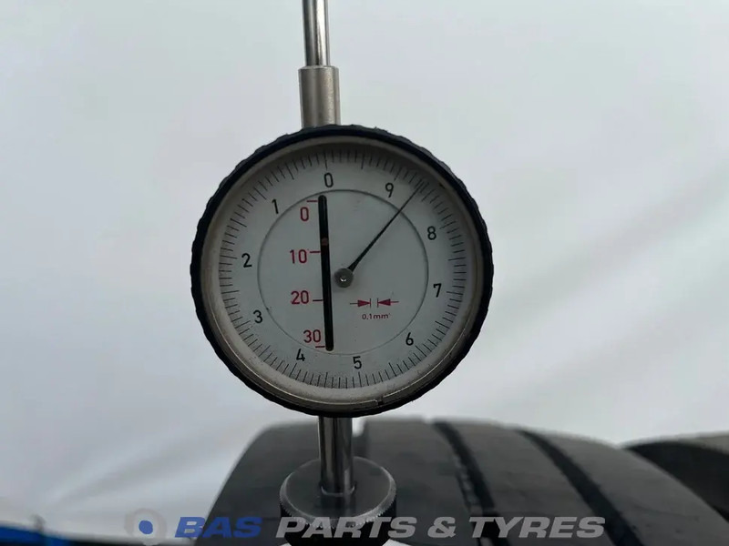 Bridgestone Bridgestone 205/75R17.5 Duravis R-Steer002 124/122 M M+S 3PMSF gebruikte set - Guma za Kamion: slika 3 Bridgestone Bridgestone 205/75R17.5 Duravis R-Steer002 124/122 M M+S 3PMSF gebruikte set - Guma za Kamion: slika 3