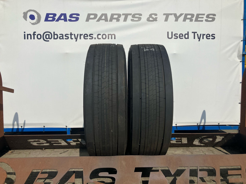 Bridgestone Bridgestone 315/70R22.5 Enliten Steer 154/150 M+S 3PMSF gebruikte set - Guma za Kamion: slika 1 Bridgestone Bridgestone 315/70R22.5 Enliten Steer 154/150 M+S 3PMSF gebruikte set - Guma za Kamion: slika 1