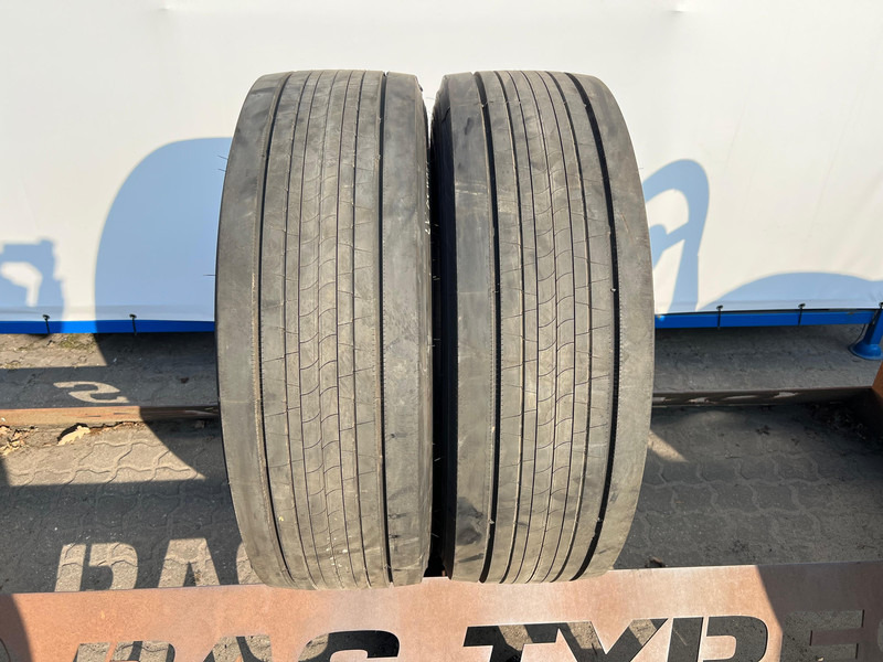 Bridgestone Bridgestone 315/70R22.5 Enliten Steer 154/150 M+S 3PMSF gebruikte set - Guma za Kamion: slika 1 Bridgestone Bridgestone 315/70R22.5 Enliten Steer 154/150 M+S 3PMSF gebruikte set - Guma za Kamion: slika 1