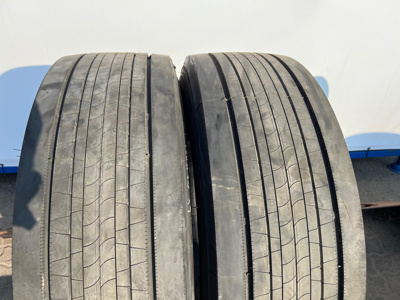 Bridgestone Bridgestone 315/70R22.5 Enliten Steer 154/150 M+S 3PMSF gebruikte set - Guma za Kamion: slika 2 Bridgestone Bridgestone 315/70R22.5 Enliten Steer 154/150 M+S 3PMSF gebruikte set - Guma za Kamion: slika 2