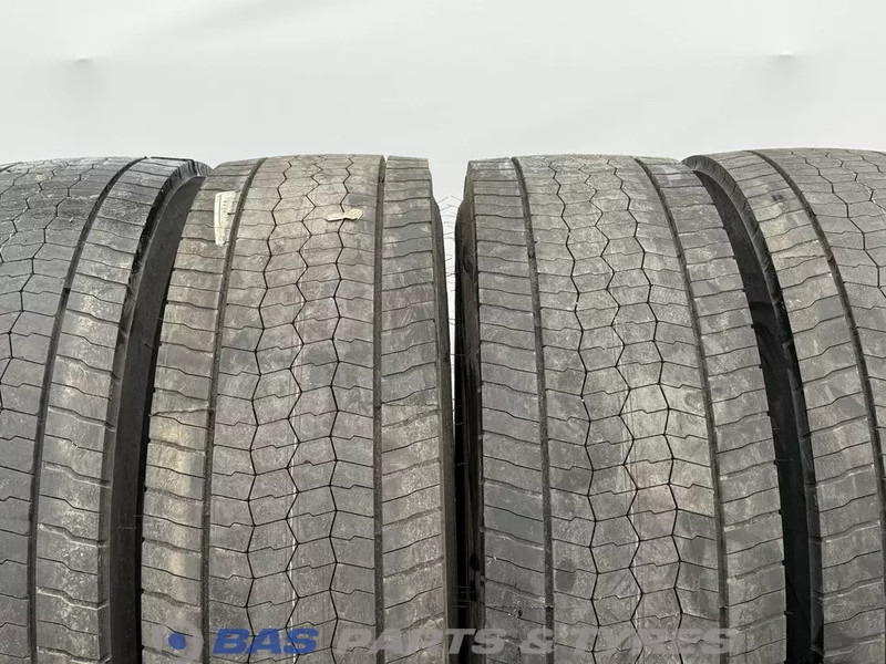 Bridgestone Bridgestone 315/80R22.5 Ecopia Drive Enliten 154/150 M+S 3PMSF gebruikte set - Guma za Kamion: slika 2 Bridgestone Bridgestone 315/80R22.5 Ecopia Drive Enliten 154/150 M+S 3PMSF gebruikte set - Guma za Kamion: slika 2