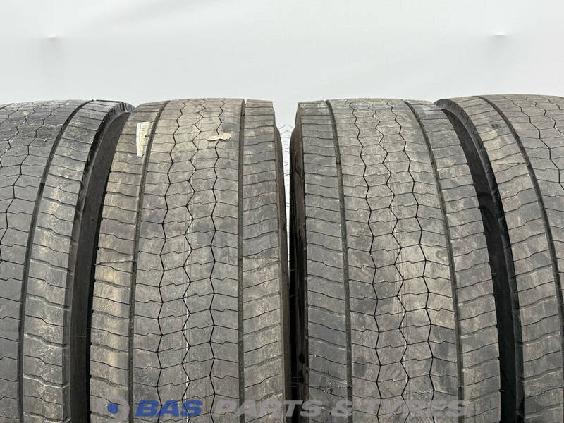Bridgestone Bridgestone 315/80R22.5 Ecopia Drive Enliten 154/150 M+S 3PMSF gebruikte set - Guma za Kamion: slika 2 Bridgestone Bridgestone 315/80R22.5 Ecopia Drive Enliten 154/150 M+S 3PMSF gebruikte set - Guma za Kamion: slika 2