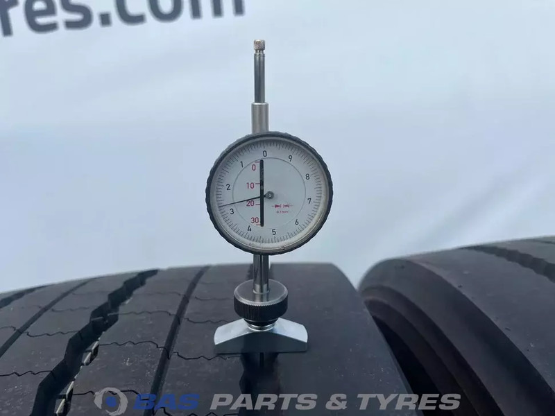 Bridgestone Bridgestone 385/55R22.5 DURAVIS R-STEER002 160/158 K M+S 3PMSF gebruikte set - Guma za Kamion: slika 3 Bridgestone Bridgestone 385/55R22.5 DURAVIS R-STEER002 160/158 K M+S 3PMSF gebruikte set - Guma za Kamion: slika 3