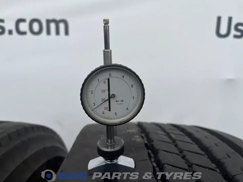 Bridgestone Bridgestone 385/65R22.5 RW-STEER001 164/158 K M+S 3PMSF gebruikte set - Guma za Kamion: slika 3 Bridgestone Bridgestone 385/65R22.5 RW-STEER001 164/158 K M+S 3PMSF gebruikte set - Guma za Kamion: slika 3