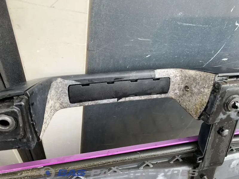 DAF CF Euro 6 Grille DAF 1877261 - Rešetka za Kamion: slika 4 DAF CF Euro 6 Grille DAF 1877261 - Rešetka za Kamion: slika 4