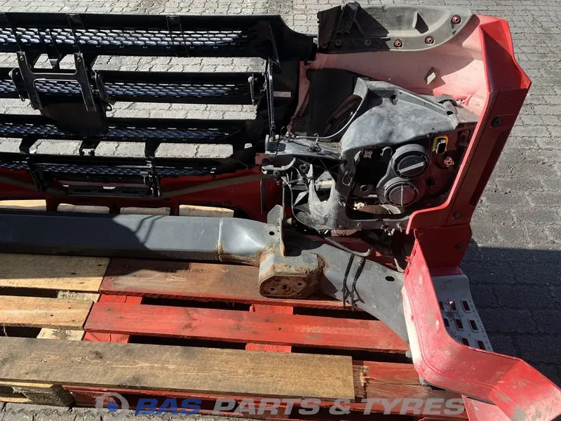 DAF XF106 Bumper DAF 2033875 - Branik za Kamion: slika 5 DAF XF106 Bumper DAF 2033875 - Branik za Kamion: slika 5