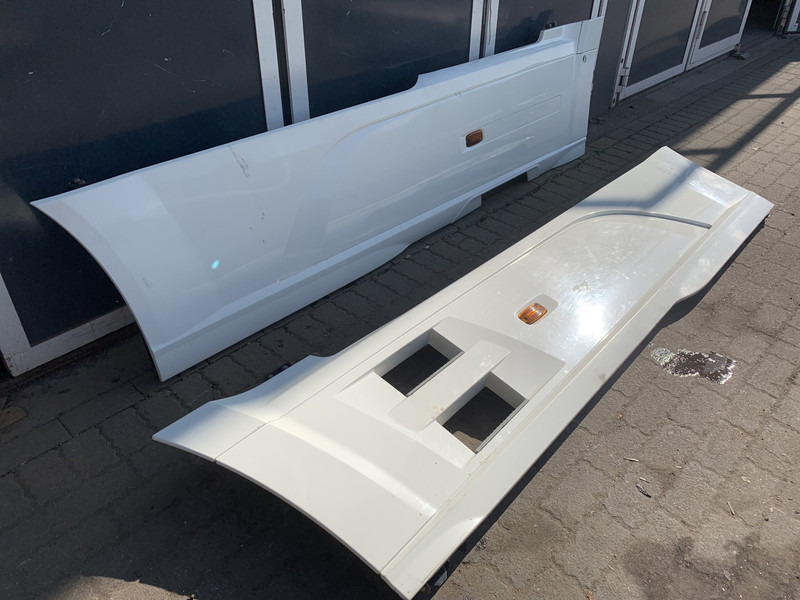 DAF XF106 - Karoserija i eksterijer za Kamion: slika 2 DAF XF106 - Karoserija i eksterijer za Kamion: slika 2