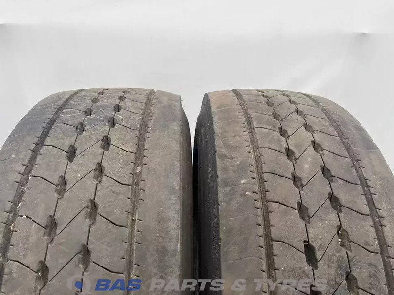 Goodyear Goodyear 315/70R22.5 Kmax S HL G2 156/150 M+S 3PMSF gebruikte set - Guma za Kamion: slika 2 Goodyear Goodyear 315/70R22.5 Kmax S HL G2 156/150 M+S 3PMSF gebruikte set - Guma za Kamion: slika 2