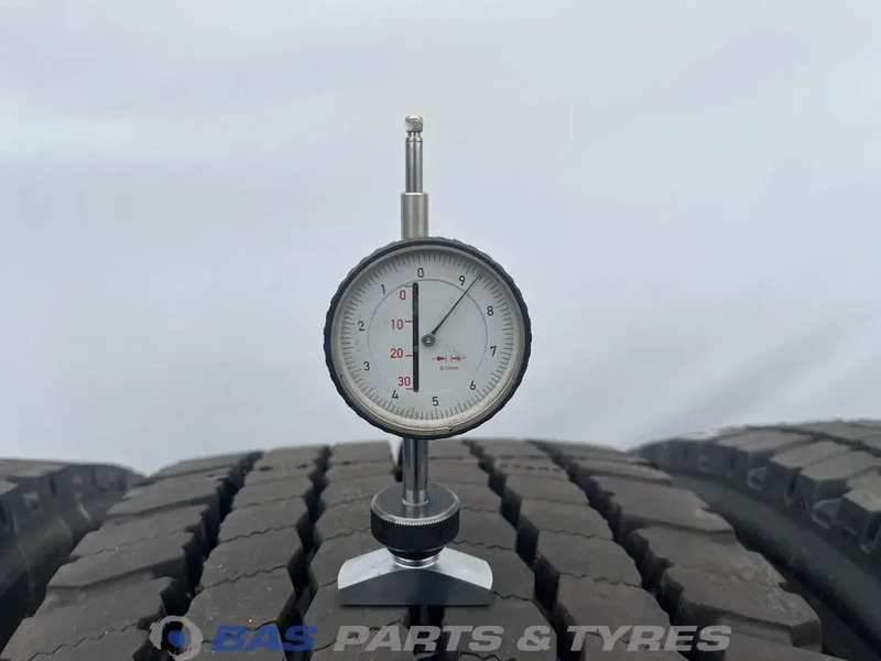 Goodyear Goodyear 315/70R22.5 RETREAD (cover) 152/148 M M+S 3PMSF gebruikte set - Guma za Kamion: slika 3 Goodyear Goodyear 315/70R22.5 RETREAD (cover) 152/148 M M+S 3PMSF gebruikte set - Guma za Kamion: slika 3