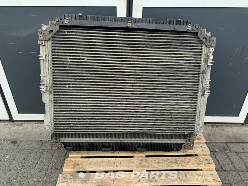Mercedes-Benz Actros MP4 - Radijator za Kamion: slika 1 Mercedes-Benz Actros MP4 - Radijator za Kamion: slika 1