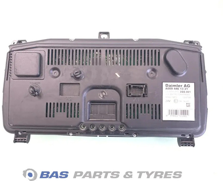 Mercedes-Benz Actros MP4 - Komandna tabla za Kamion: slika 2 Mercedes-Benz Actros MP4 - Komandna tabla za Kamion: slika 2