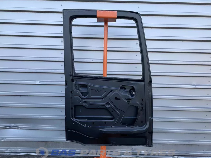 Mercedes-Benz Actros MP4 Portier Links Mercedes A 941 720 08 05 - Vrata i delovi za Kamion: slika 2 Mercedes-Benz Actros MP4 Portier Links Mercedes A 941 720 08 05 - Vrata i delovi za Kamion: slika 2