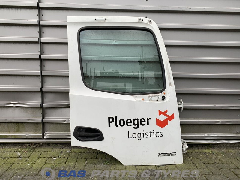 Mercedes-Benz Actros MP4 Portier Rechts Mercedes A 960 720 26 03 - Vrata i delovi za Kamion: slika 1 Mercedes-Benz Actros MP4 Portier Rechts Mercedes A 960 720 26 03 - Vrata i delovi za Kamion: slika 1