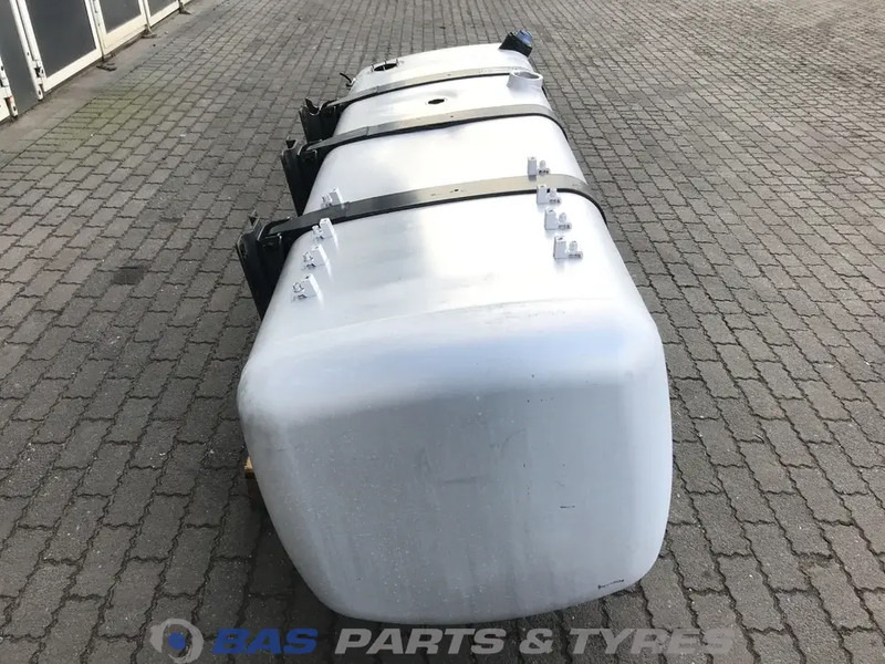 Mercedes-Benz Brandstoftank Mercedes 820 Liter A 960 470 34 01 - Rezervoar za gorivo za Kamion: slika 4 Mercedes-Benz Brandstoftank Mercedes 820 Liter A 960 470 34 01 - Rezervoar za gorivo za Kamion: slika 4