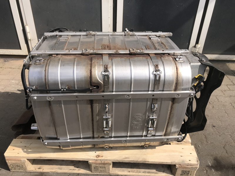 Mercedes-Benz - Katalizator za Kamion: slika 1 Mercedes-Benz - Katalizator za Kamion: slika 1
