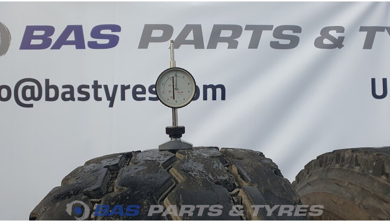 Pirelli Pirelli 13R22.5 FG:01 156/150 K M+S 3PMSF gebruikte set - Guma za Kamion: slika 3 Pirelli Pirelli 13R22.5 FG:01 156/150 K M+S 3PMSF gebruikte set - Guma za Kamion: slika 3