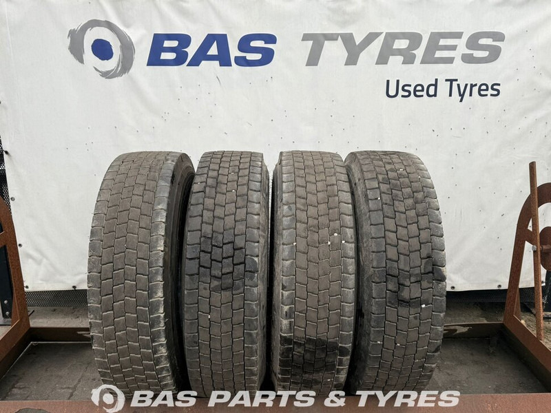 Pirelli Pirelli 315/80R22.5 Itineris Drive 90 156/150 M+S 3PMSF gebruikte set - Guma za Kamion: slika 1 Pirelli Pirelli 315/80R22.5 Itineris Drive 90 156/150 M+S 3PMSF gebruikte set - Guma za Kamion: slika 1