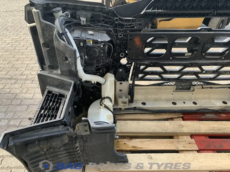 Renault T-Serie - Branik za Kamion: slika 4 Renault T-Serie - Branik za Kamion: slika 4