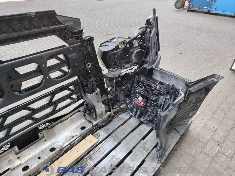 Renault T-Serie - Branik za Kamion: slika 4 Renault T-Serie - Branik za Kamion: slika 4