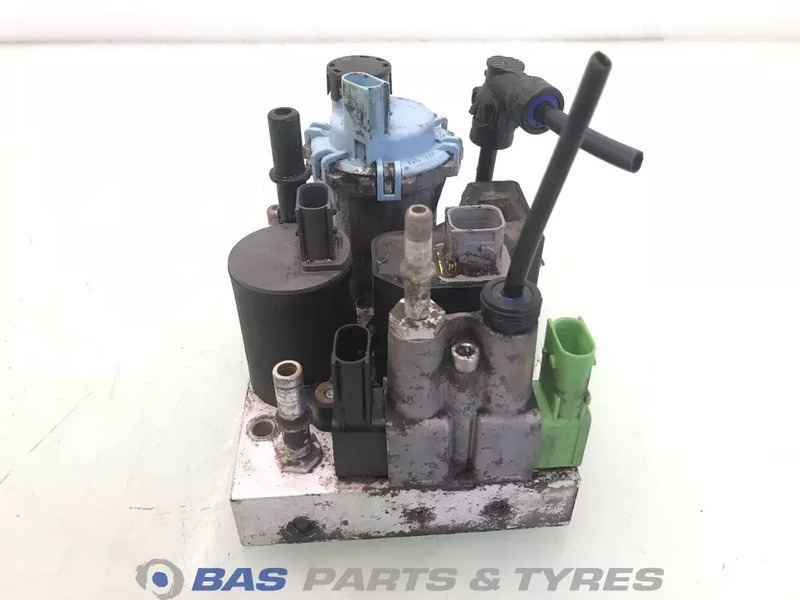 Volvo AdBlue pomp Volvo 21679299 - Rezervni deo za Kamion: slika 2 Volvo AdBlue pomp Volvo 21679299 - Rezervni deo za Kamion: slika 2