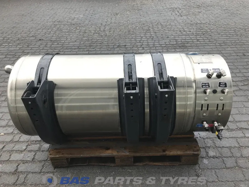 Scania LNG tank Scania 352 Liter 2574686 - Rezervoar za gorivo za Kamion: slika 3 Scania LNG tank Scania 352 Liter 2574686 - Rezervoar za gorivo za Kamion: slika 3