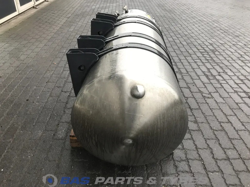 Scania LNG tank Scania 406 Liter 1776103 - Rezervoar za gorivo za Kamion: slika 4 Scania LNG tank Scania 406 Liter 1776103 - Rezervoar za gorivo za Kamion: slika 4
