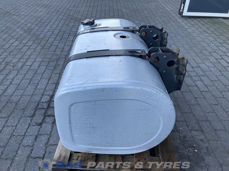 Volvo Brandstoftank Volvo 350 Liter G0000221 - Rezervoar za gorivo za Kamion: slika 2 Volvo Brandstoftank Volvo 350 Liter G0000221 - Rezervoar za gorivo za Kamion: slika 2