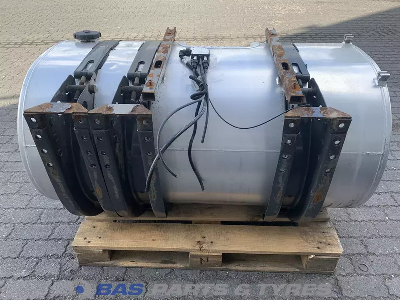 Volvo Brandstoftank Volvo 550 Liter G0000130 - Rezervoar za gorivo za Kamion: slika 3 Volvo Brandstoftank Volvo 550 Liter G0000130 - Rezervoar za gorivo za Kamion: slika 3