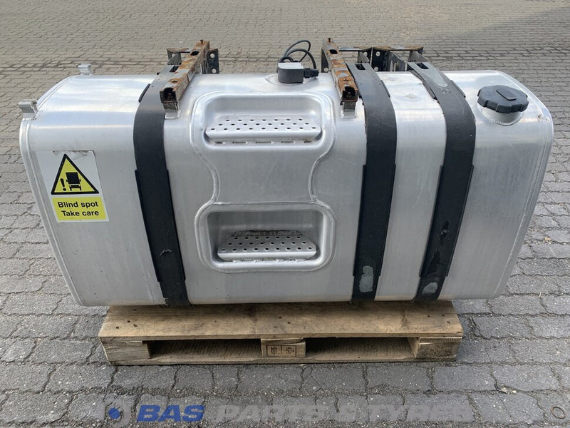 Volvo Brandstoftank Volvo 550 Liter G0000130 - Rezervoar za gorivo za Kamion: slika 1 Volvo Brandstoftank Volvo 550 Liter G0000130 - Rezervoar za gorivo za Kamion: slika 1